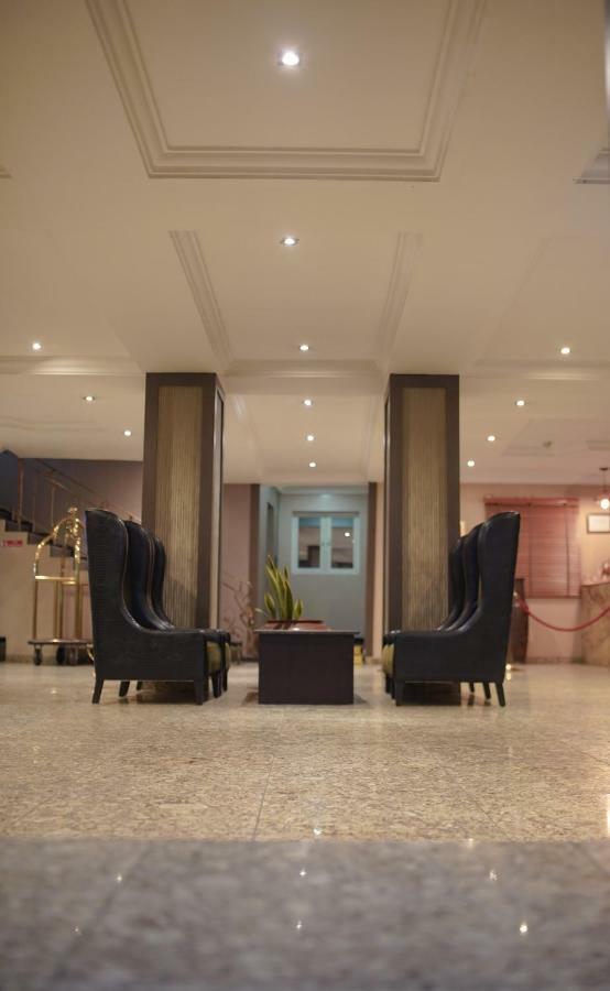 Visa Karena Hotels Port Harcourt Exterior foto